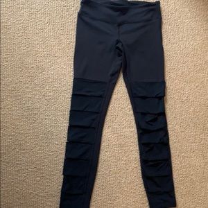 Ivivva black leggings with mesh